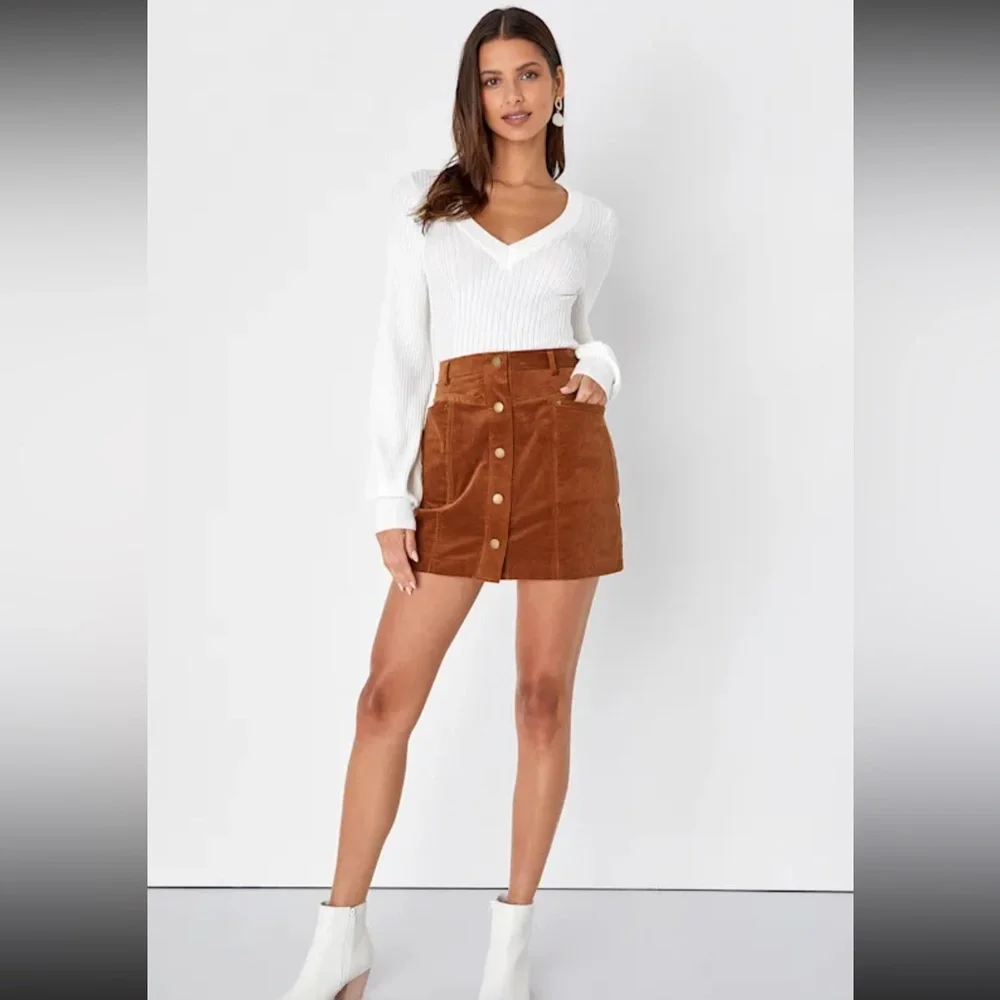 NWOT Lulus Subtle Sensation White Ribbed V-neck Sweater Top - Size M - Picture 6 of 8
